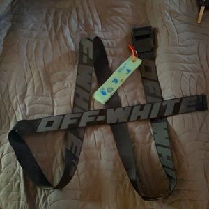 Men’s off white industrial belt
